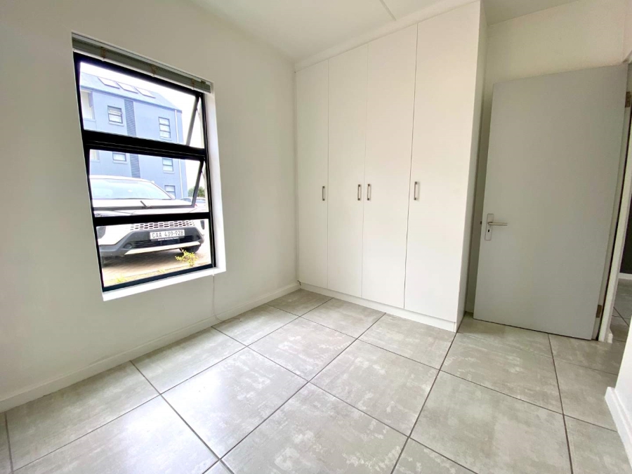 2 Bedroom Property for Sale in Aan de Wijnlanden Western Cape